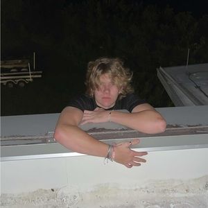 Meet your Posher, Corey